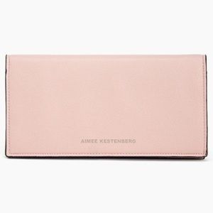 A i m e e • K e s t e n b e r g • W a l l e t